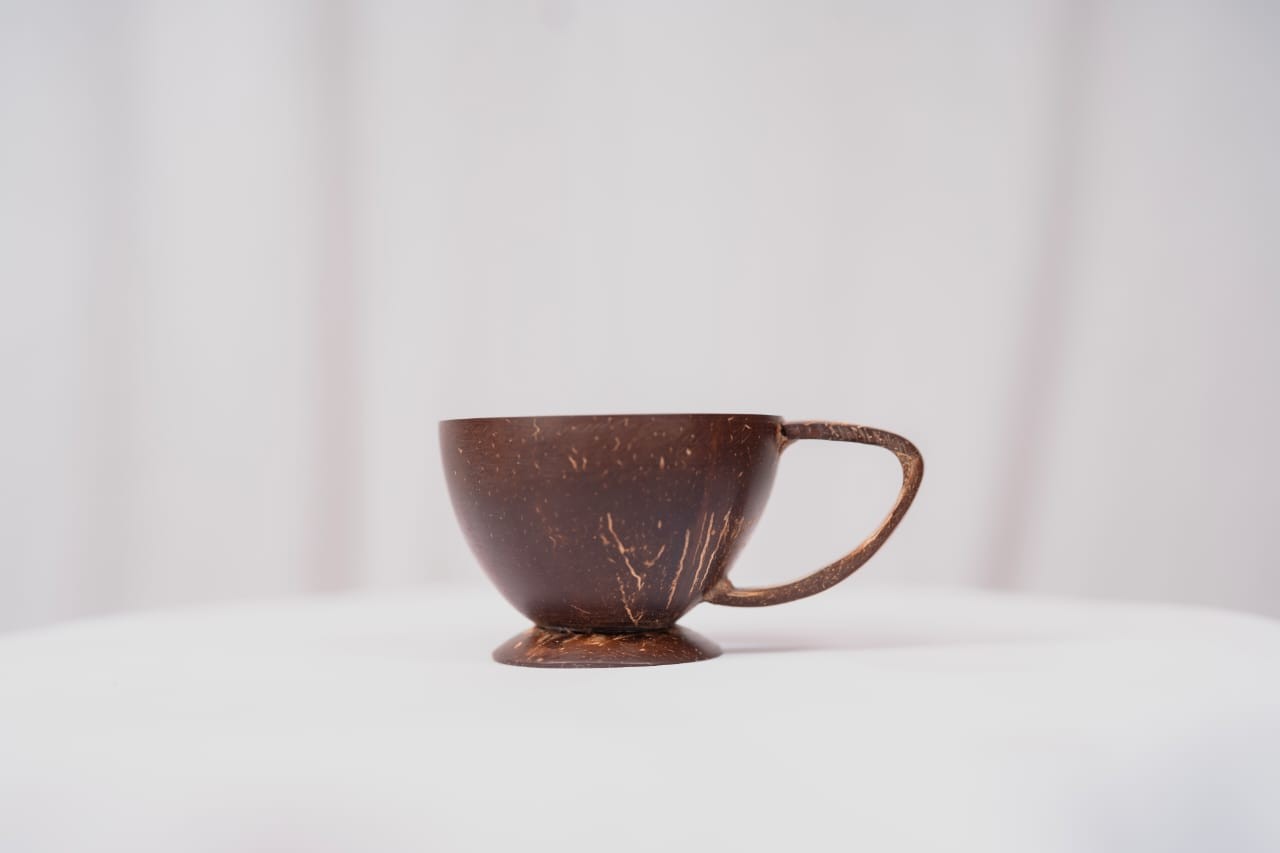 Tea Cup/ Coffee Mug-Shell Handle